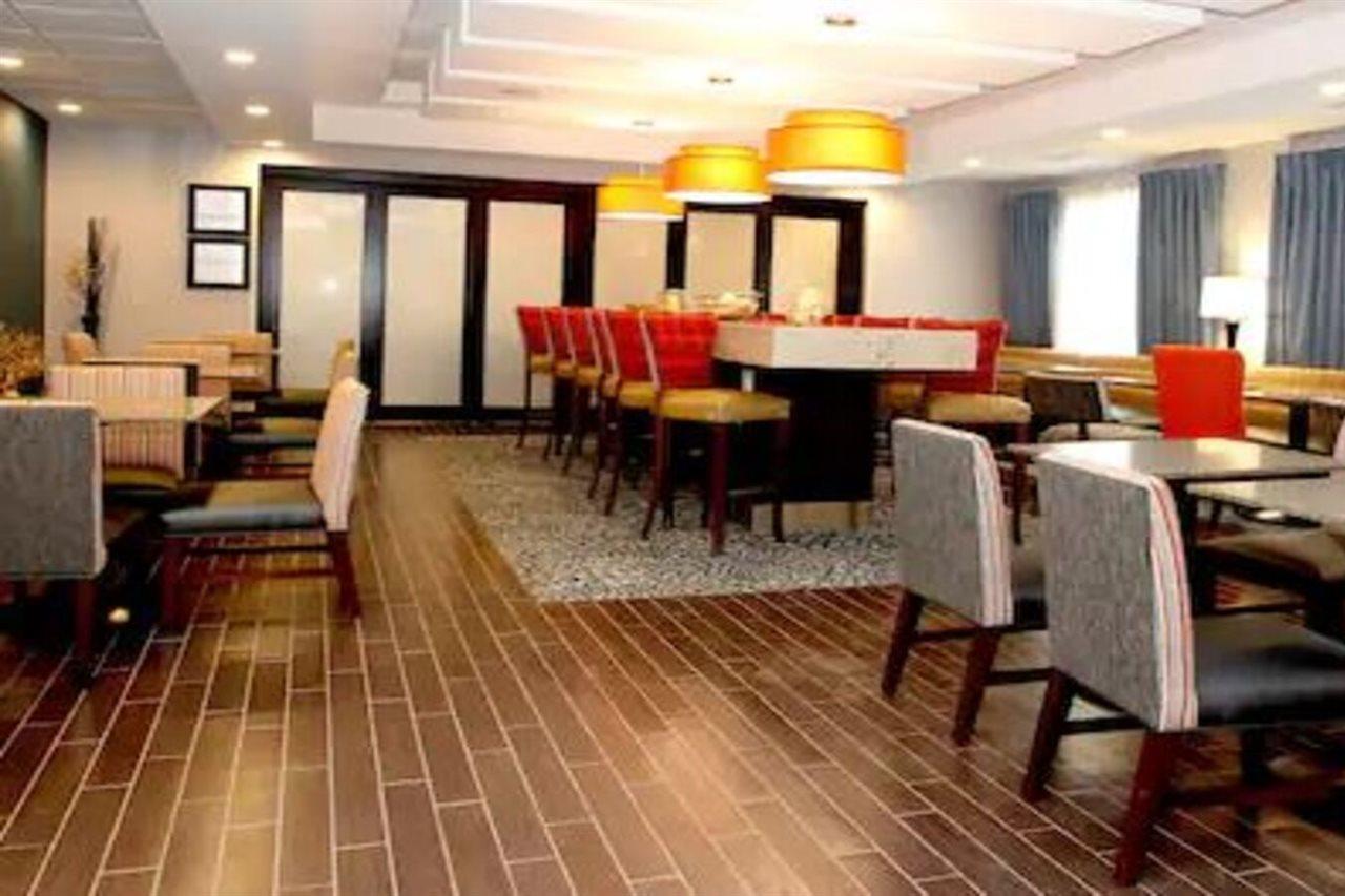 Hampton Inn- Suffolk Extérieur photo