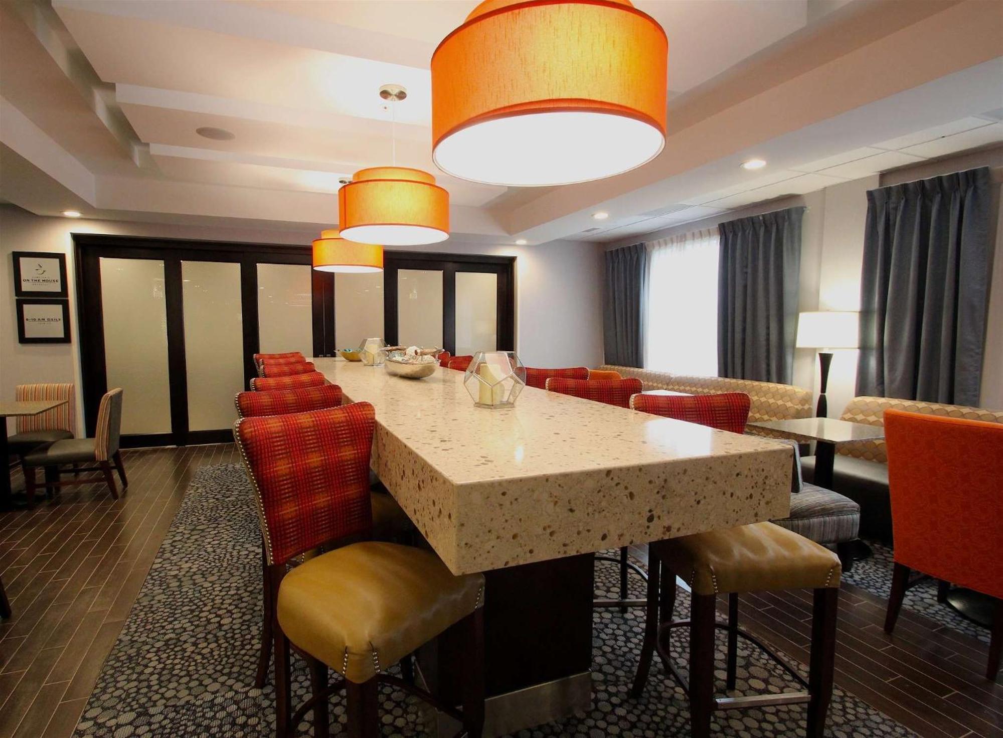 Hampton Inn- Suffolk Extérieur photo