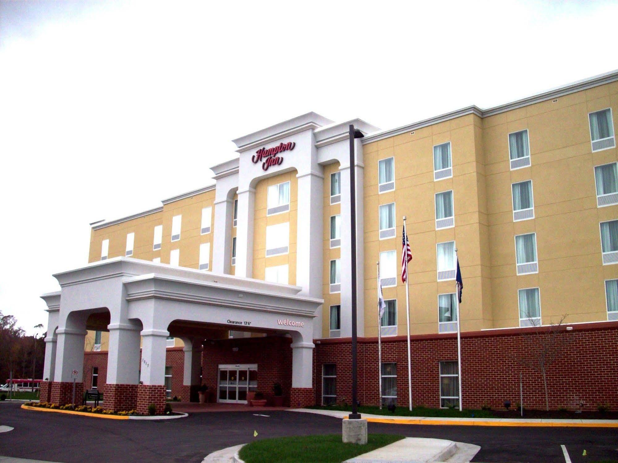 Hampton Inn- Suffolk Extérieur photo