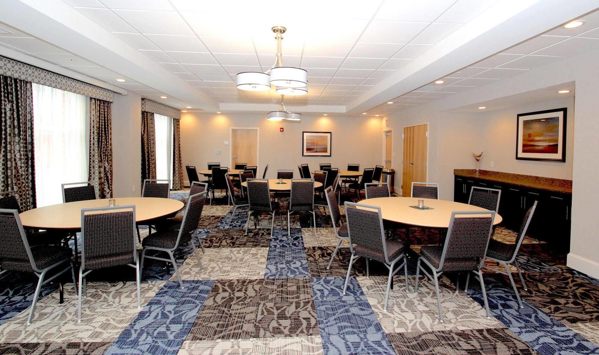 Hampton Inn- Suffolk Extérieur photo